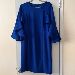 Roz & Ali flare sleeve dress
